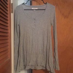 Adam Levine XS gray top